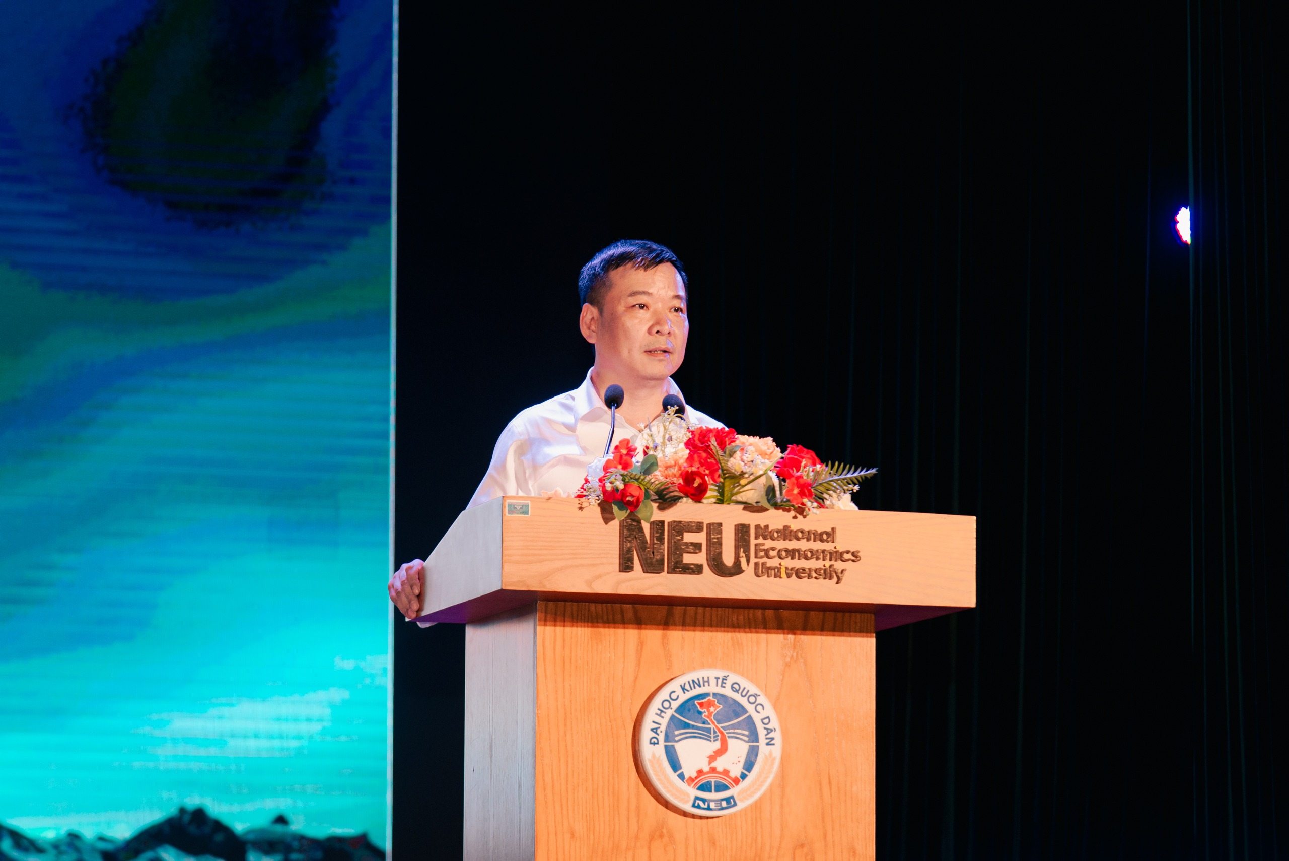 PGS.TS. Bùi Huy Nhượng - Phó Hiệu trưởng trường Đại học Kinh tế Quốc dân